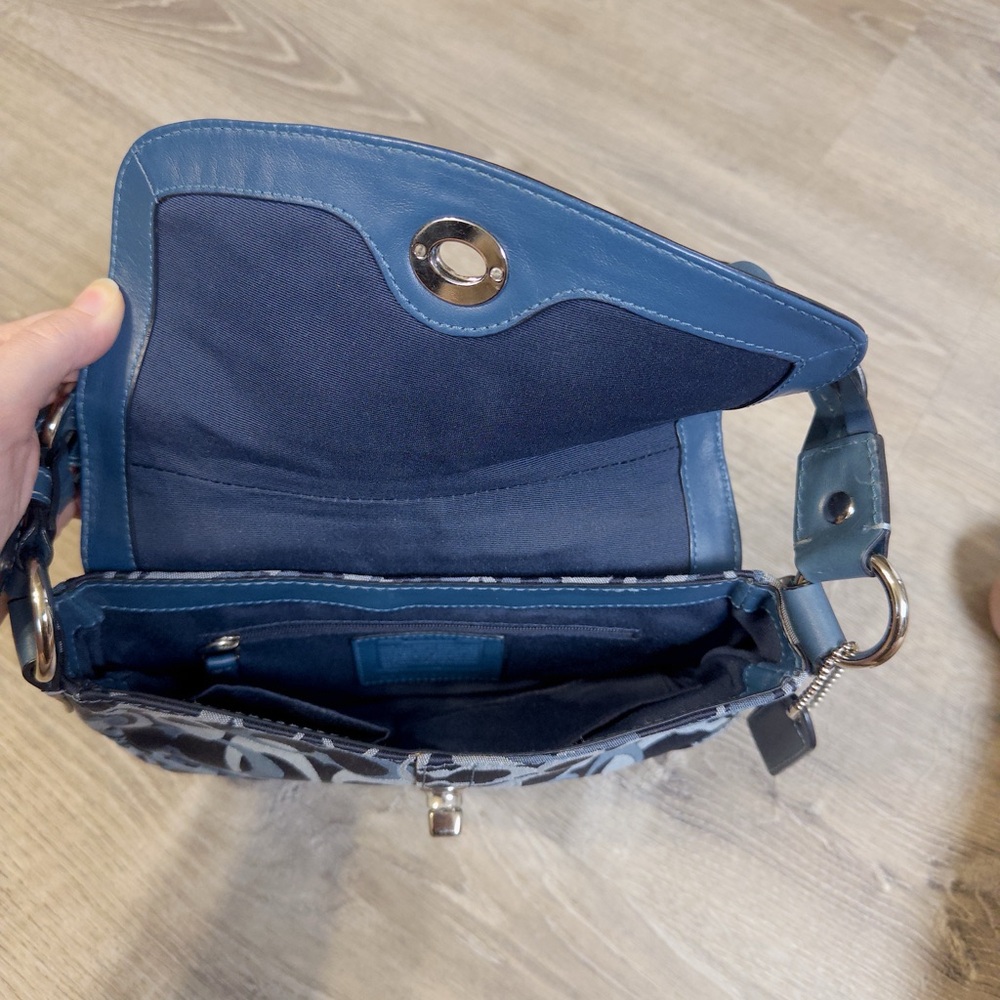 Coach Chelsea Blue Strap Bag – Signature "C" Logo Shoulder Purse - Picture 7 of 9